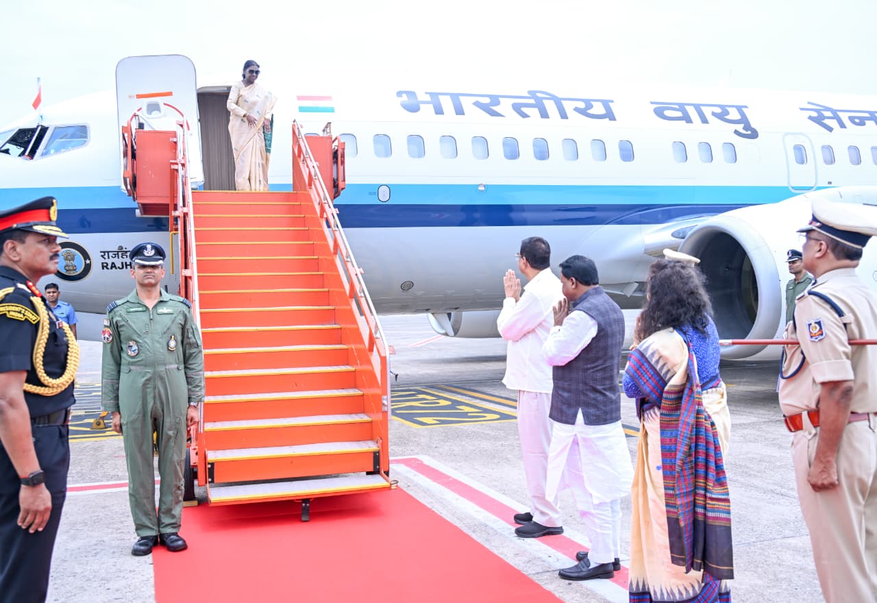 President Murmu Completes Odisha Visit, Highlights State’s Heritage and Development Initiatives